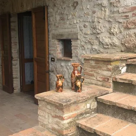 Podere Delle Querce Kır Evi